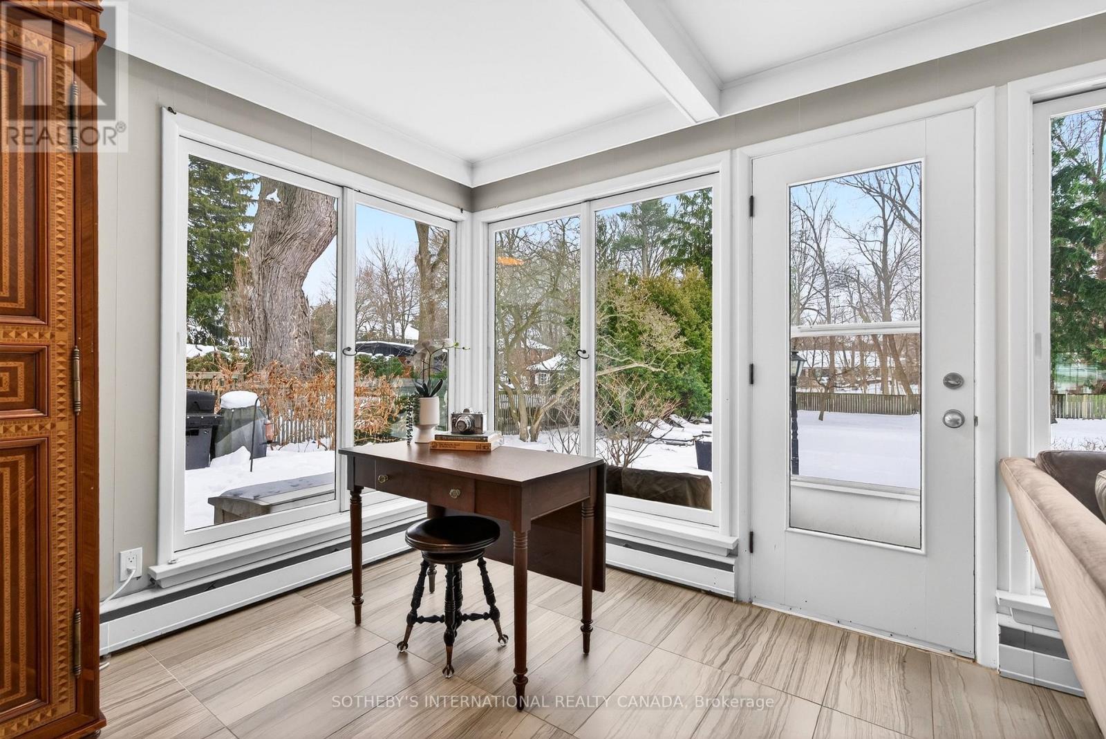 582 Cedar Avenue, Burlington, Ontario  L7T 2R2 - Photo 15 - W12788208