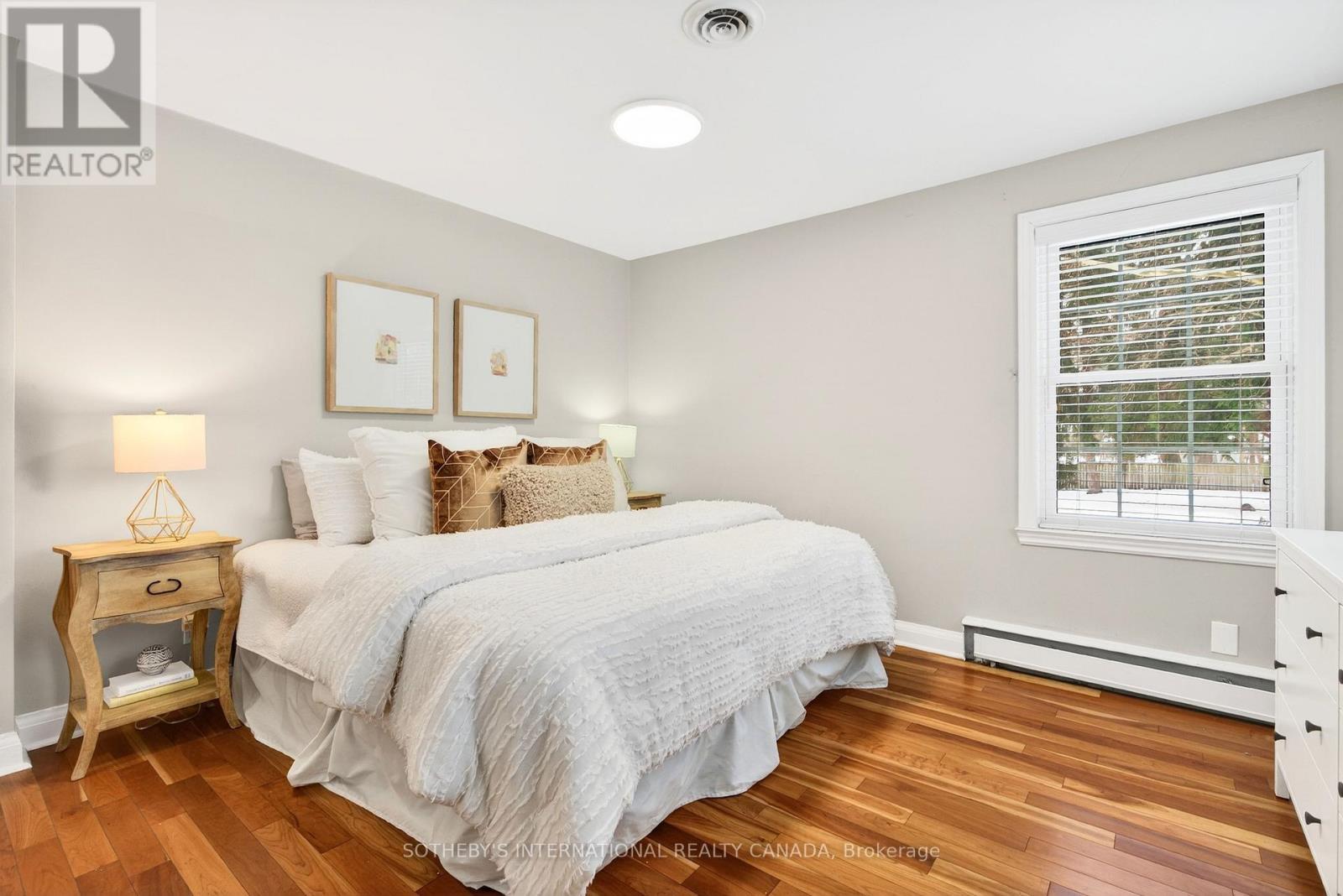 582 Cedar Avenue, Burlington, Ontario  L7T 2R2 - Photo 26 - W12788208