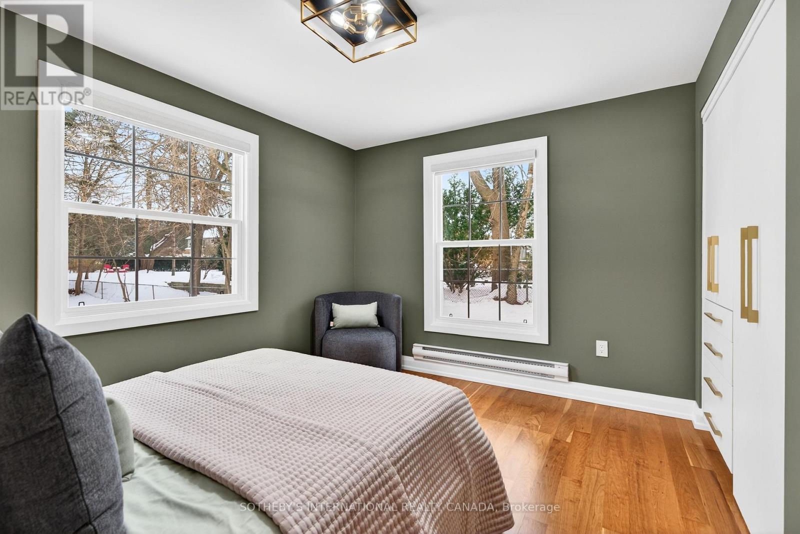 582 Cedar Avenue, Burlington, Ontario  L7T 2R2 - Photo 27 - W12788208