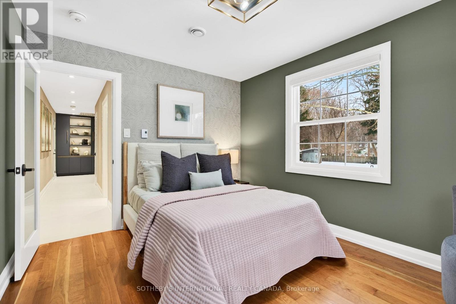 582 Cedar Avenue, Burlington, Ontario  L7T 2R2 - Photo 28 - W12788208