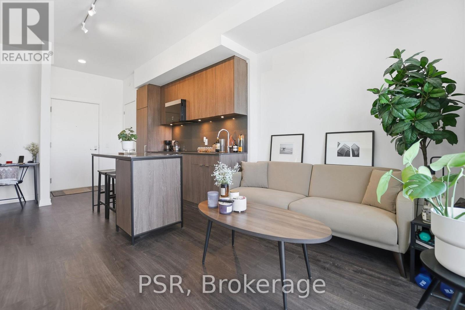 808 - 251 Masonry Way, Mississauga, Ontario  L5H 0B3 - Photo 5 - W12788212