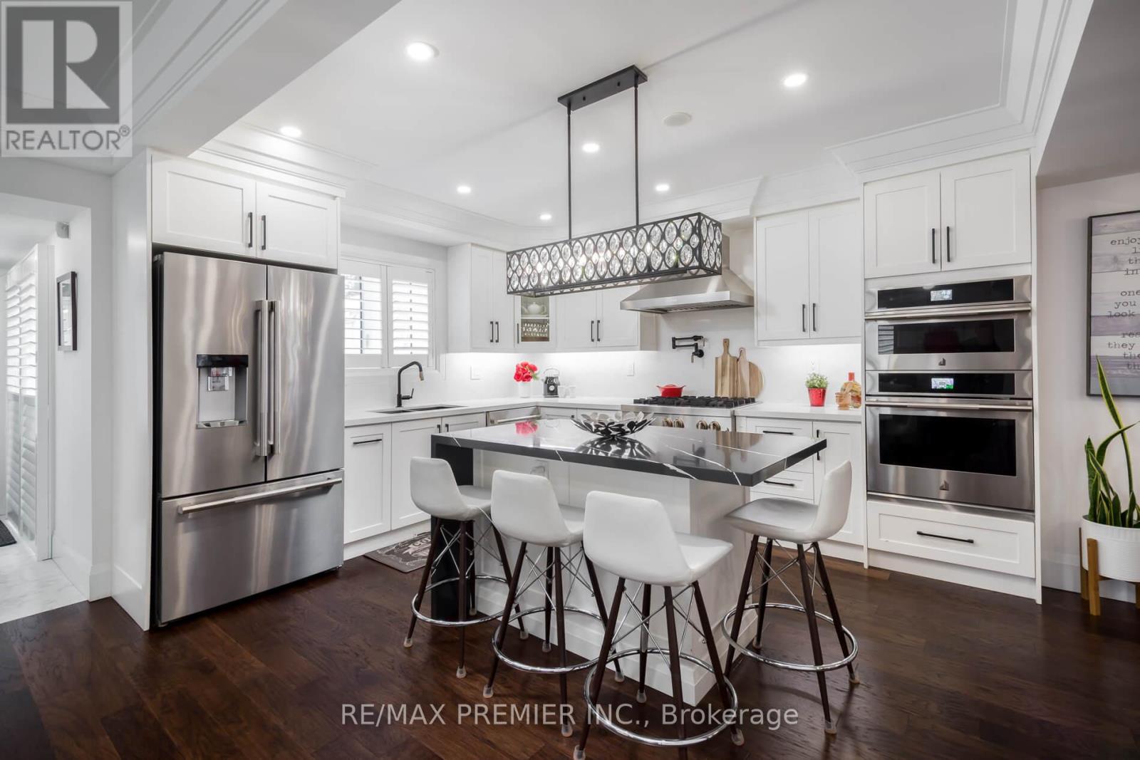 21 Elizabeth Street N, Brampton, Ontario  L6X 1S1 - Photo 12 - W12788216