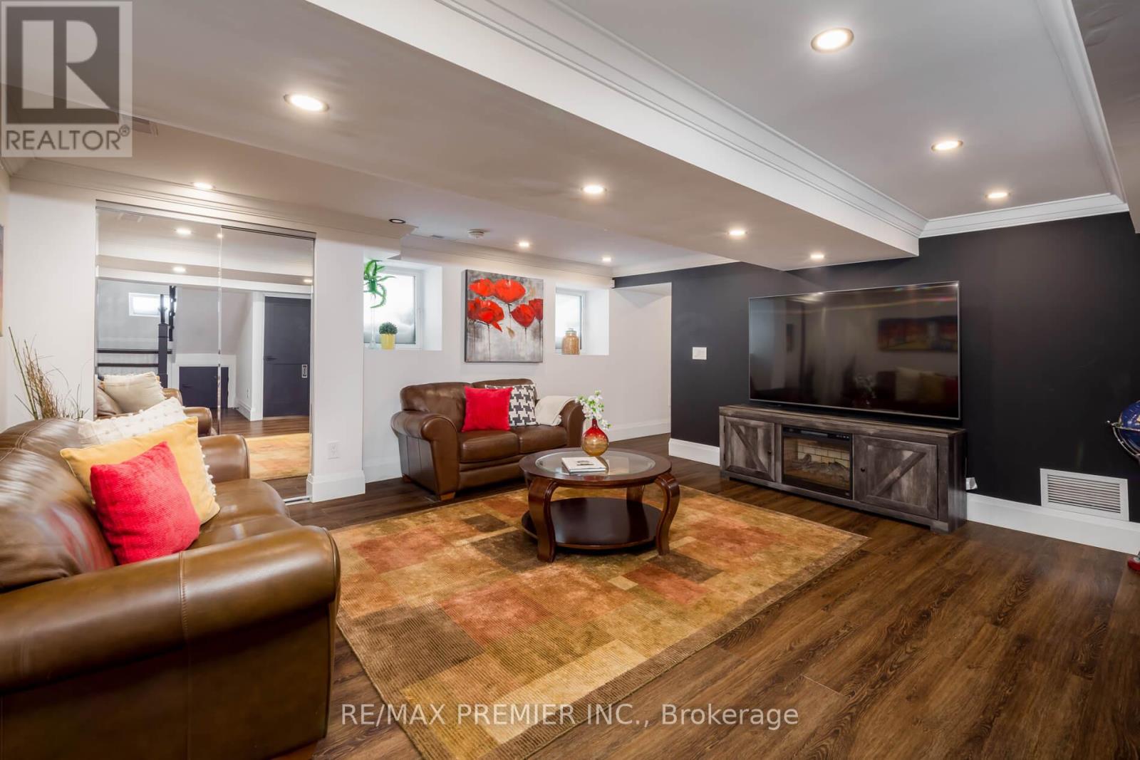 21 Elizabeth Street N, Brampton, Ontario  L6X 1S1 - Photo 28 - W12788216