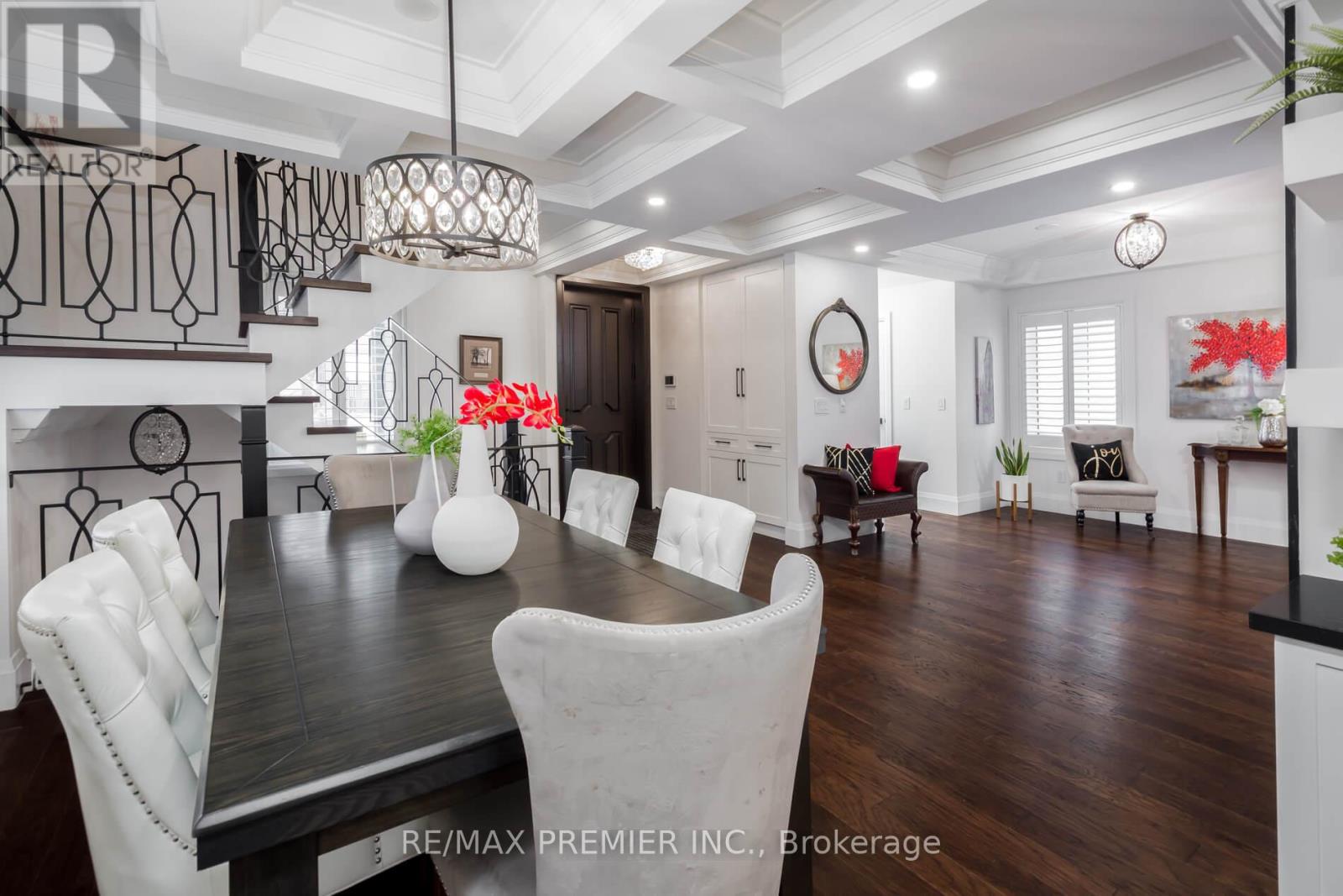 21 Elizabeth Street N, Brampton, Ontario  L6X 1S1 - Photo 6 - W12788216