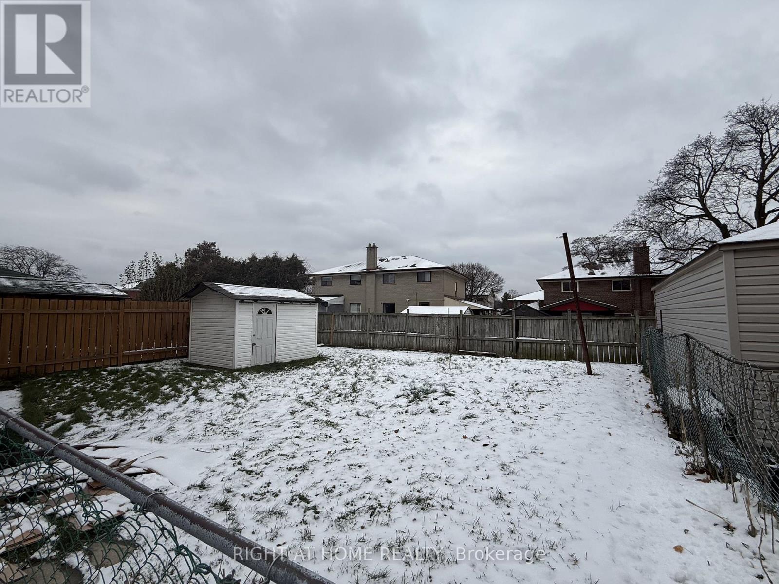 Basement - 12 Felan Crescent, Toronto, Ontario  M9V 3A3 - Photo 2 - W12788220