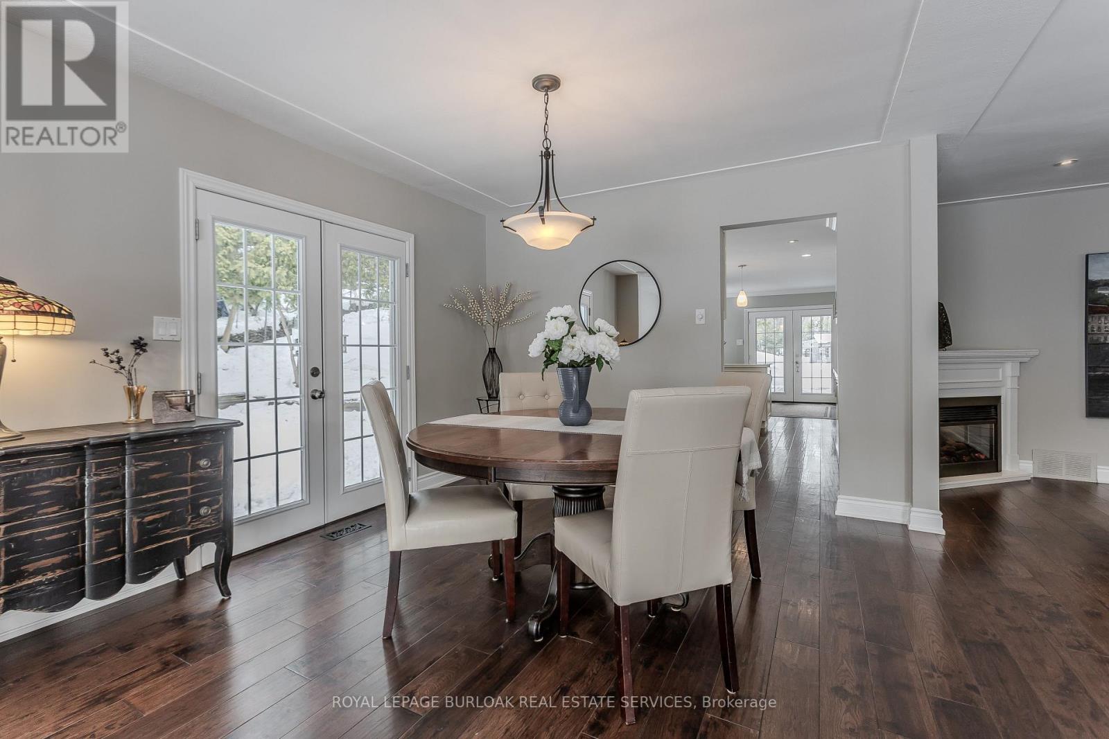 15 Ireson Road, Burlington, Ontario  L7P 0T2 - Photo 11 - W12788240