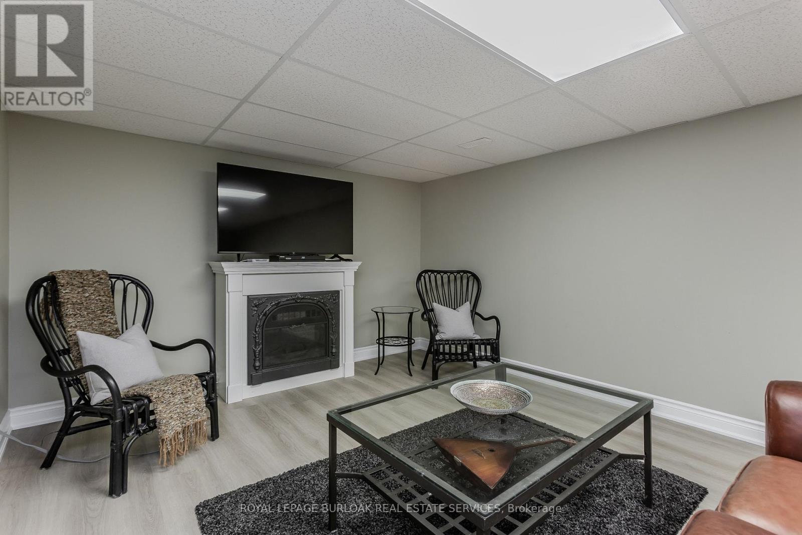 15 Ireson Road, Burlington, Ontario  L7P 0T2 - Photo 32 - W12788240