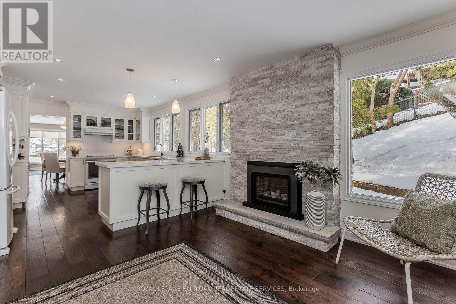 15 Ireson Road, Burlington, Ontario  L7P 0T2 - Photo 8 - W12788240