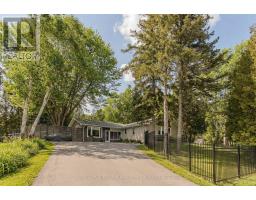 15 IRESON ROAD, Burlington, Ontario