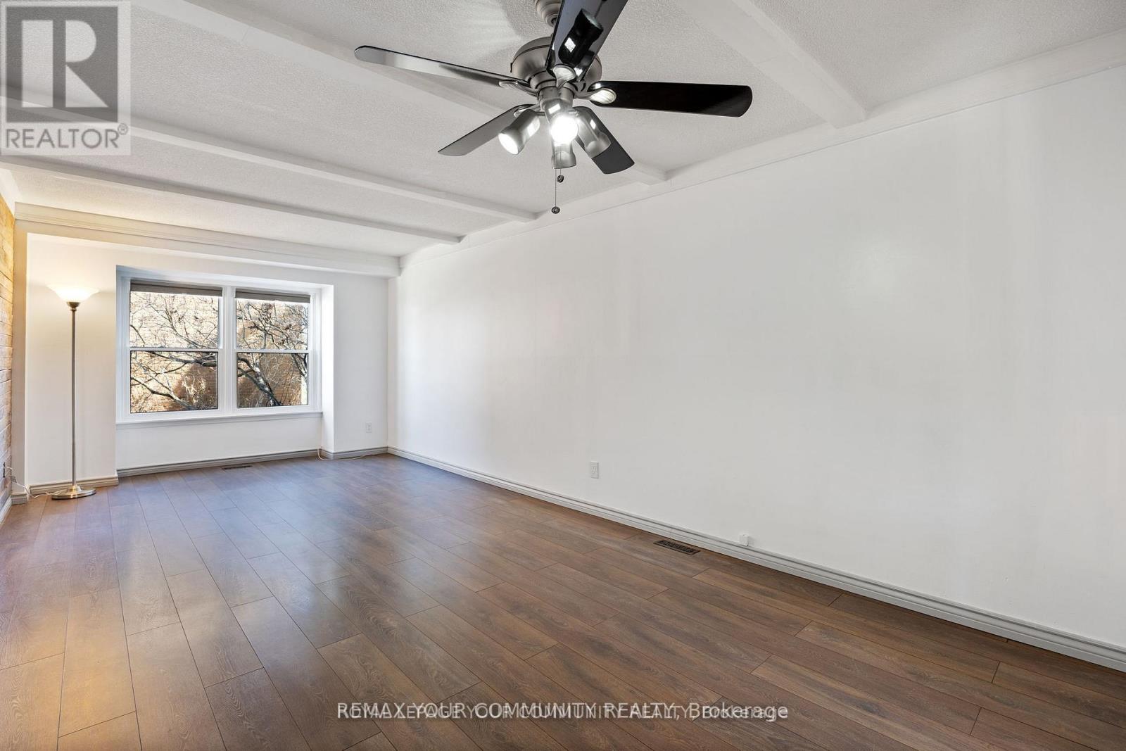 39 - 1020 Central Park Drive, Brampton, Ontario  L6S 3J5 - Photo 7 - W12788244