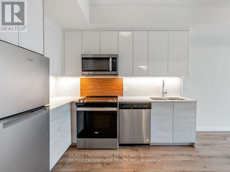 1610 - 60 Frederick Street, Kitchener, Ontario  N2H 0C7 - Photo 8 - X12788068