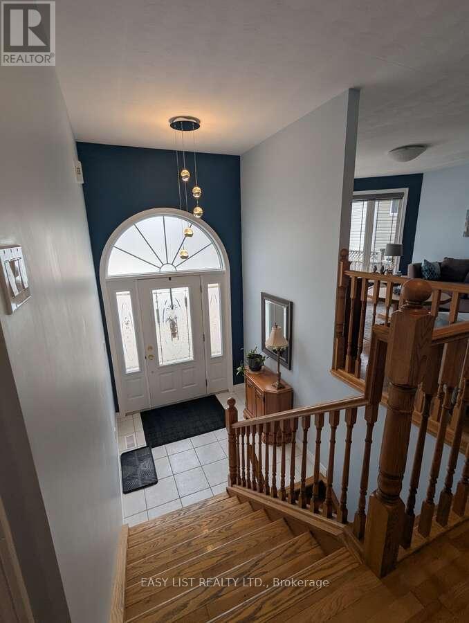 6 Gagnon Court, North Bay, Ontario  P1B 9V3 - Photo 3 - X12788072