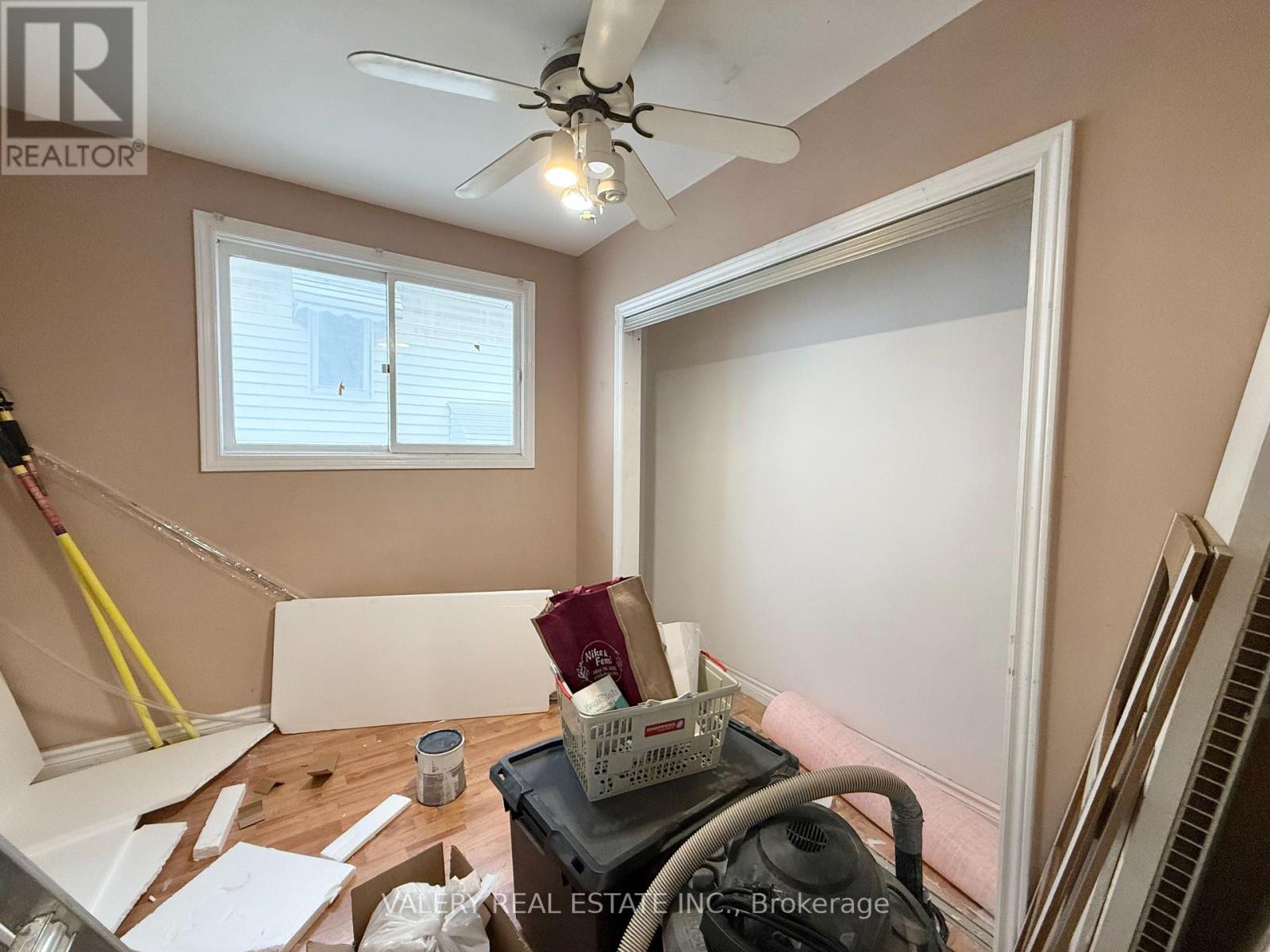 1102 Langlois Ave Avenue, Windsor, Ontario  N9A 2H5 - Photo 10 - X12788096