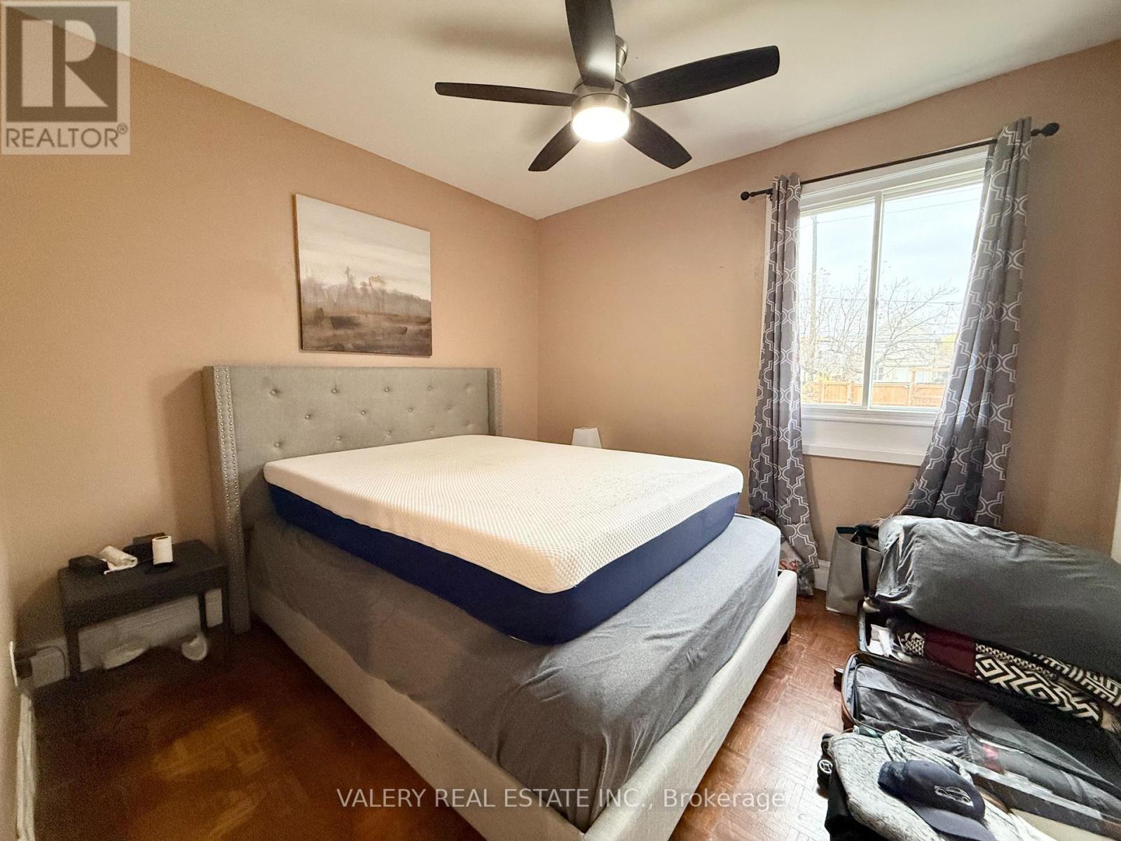 1102 Langlois Ave Avenue, Windsor, Ontario  N9A 2H5 - Photo 13 - X12788096