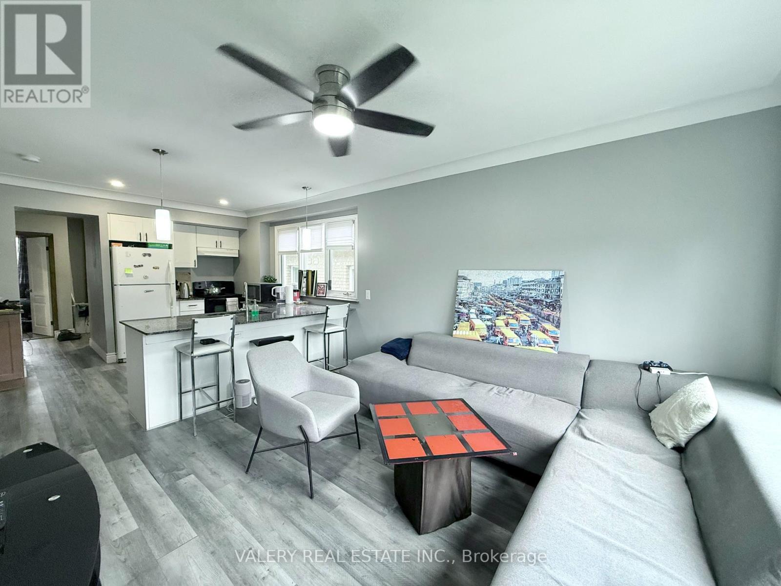 1102 Langlois Ave Avenue, Windsor, Ontario  N9A 2H5 - Photo 3 - X12788096