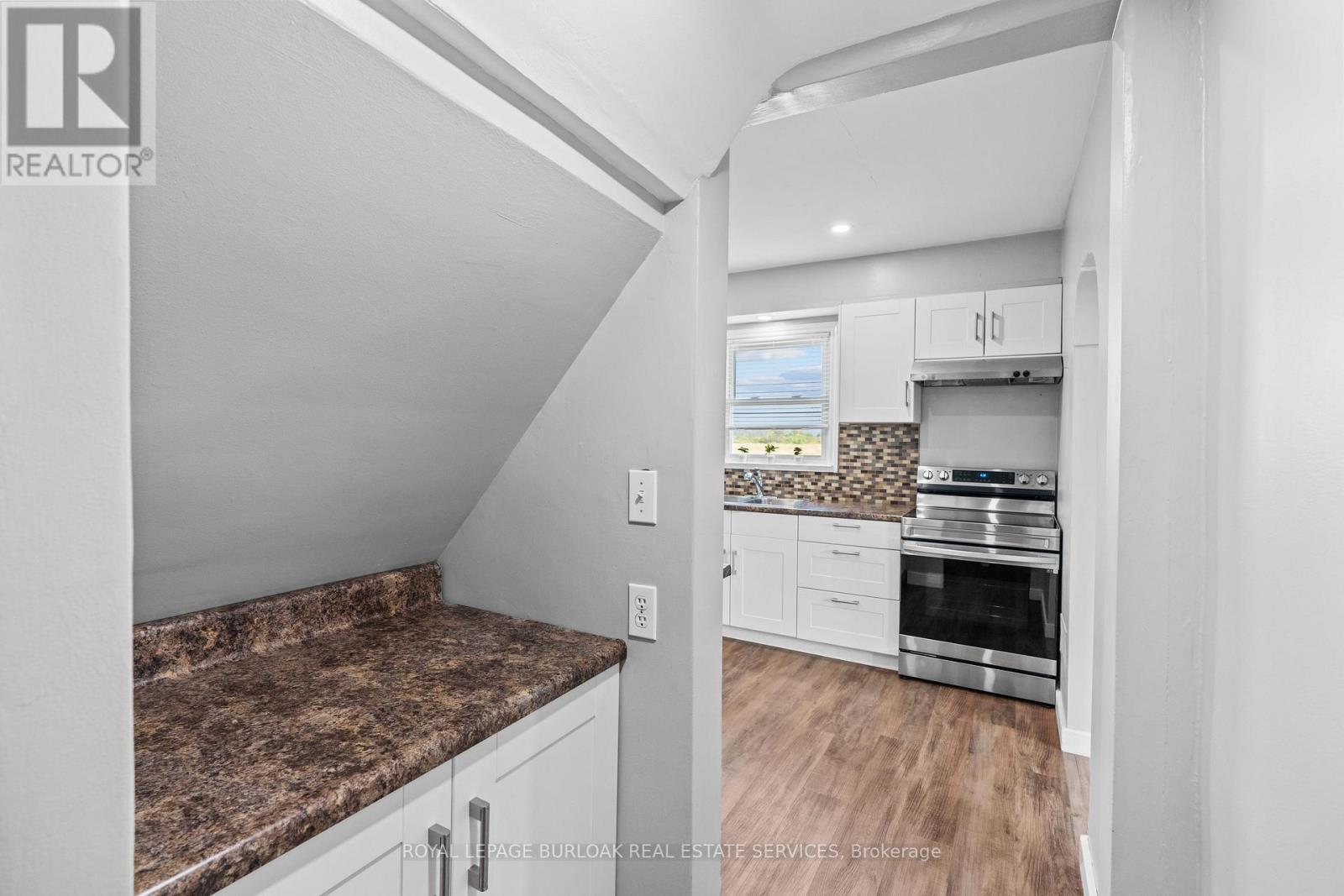 13 Craig Boulevard, Grimsby, Ontario  L3M 4C2 - Photo 10 - X12788120