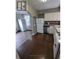 82 SUSSEX STREET, Hamilton, Ontario