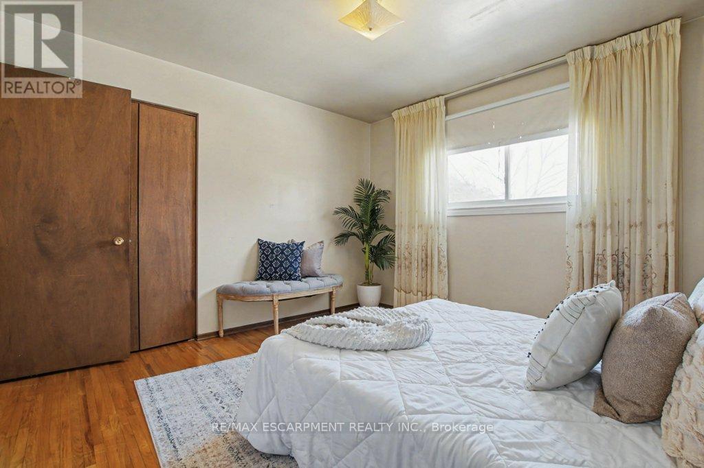 18 Ridley Drive, Hamilton, Ontario  L8W 1J2 - Photo 21 - X12788224