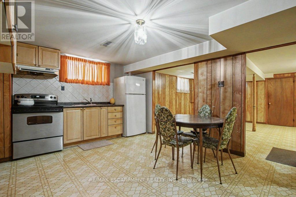 18 Ridley Drive, Hamilton, Ontario  L8W 1J2 - Photo 31 - X12788224