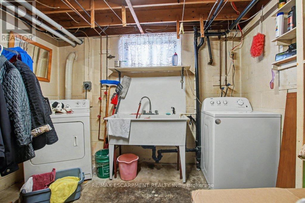 18 Ridley Drive, Hamilton, Ontario  L8W 1J2 - Photo 34 - X12788224