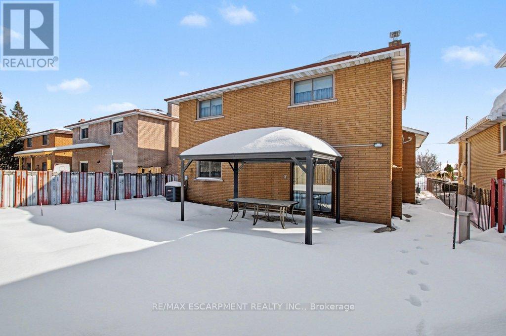 18 Ridley Drive, Hamilton, Ontario  L8W 1J2 - Photo 39 - X12788224