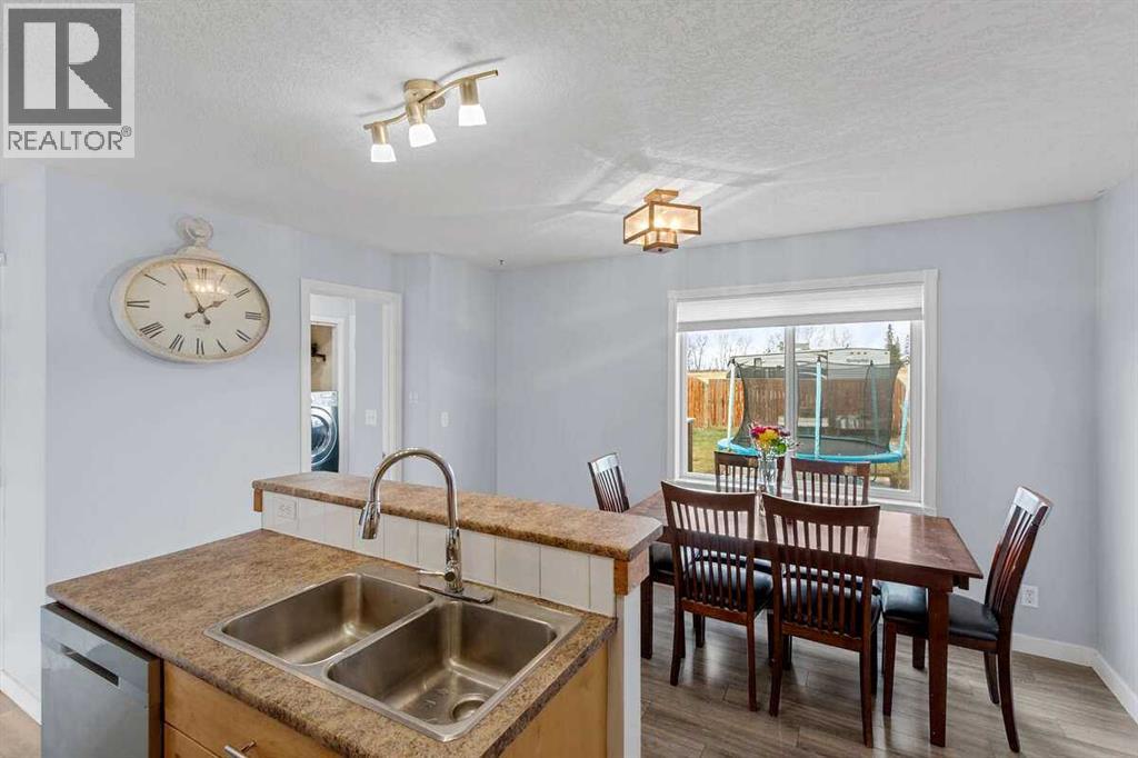 1552 Mcalpine Street, Carstairs, Alberta  T0M 0N0 - Photo 6 - A2286377