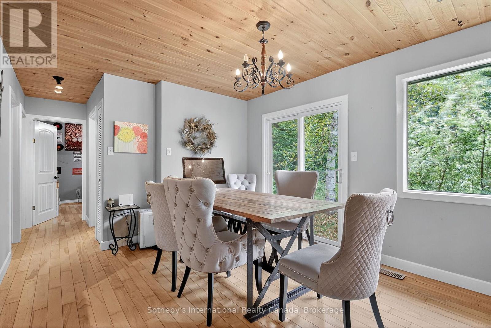 1132 Limberlost Road, Lake Of Bays, Ontario  P1H 2J6 - Photo 24 - X12788304