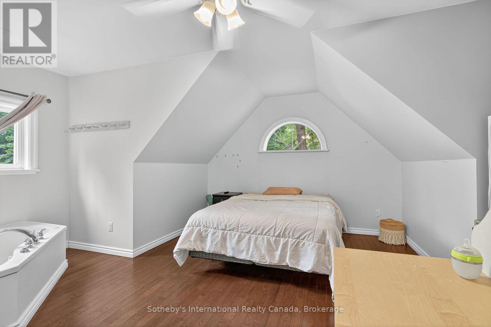 1132 Limberlost Road, Lake Of Bays, Ontario  P1H 2J6 - Photo 33 - X12788304