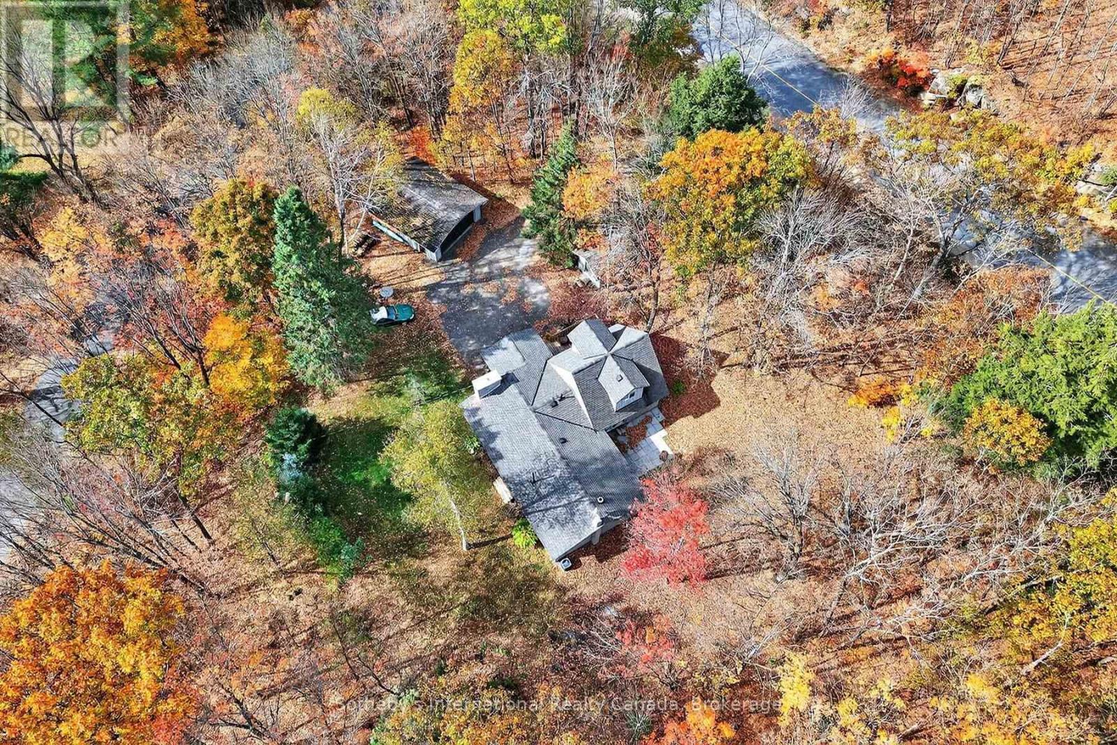 1132 Limberlost Road, Lake Of Bays, Ontario  P1H 2J6 - Photo 8 - X12788304