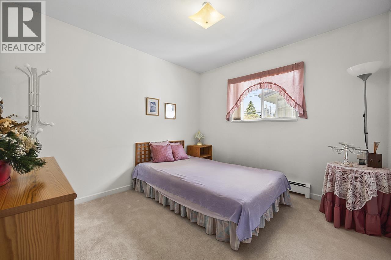 7168 Sussex Avenue, Burnaby, British Columbia  V5J 3V3 - Photo 15 - R3078790