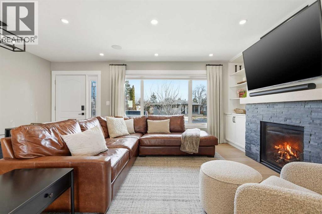 8615 7 Street Sw, Calgary, Alberta  T2V 1G8 - Photo 6 - A2283353