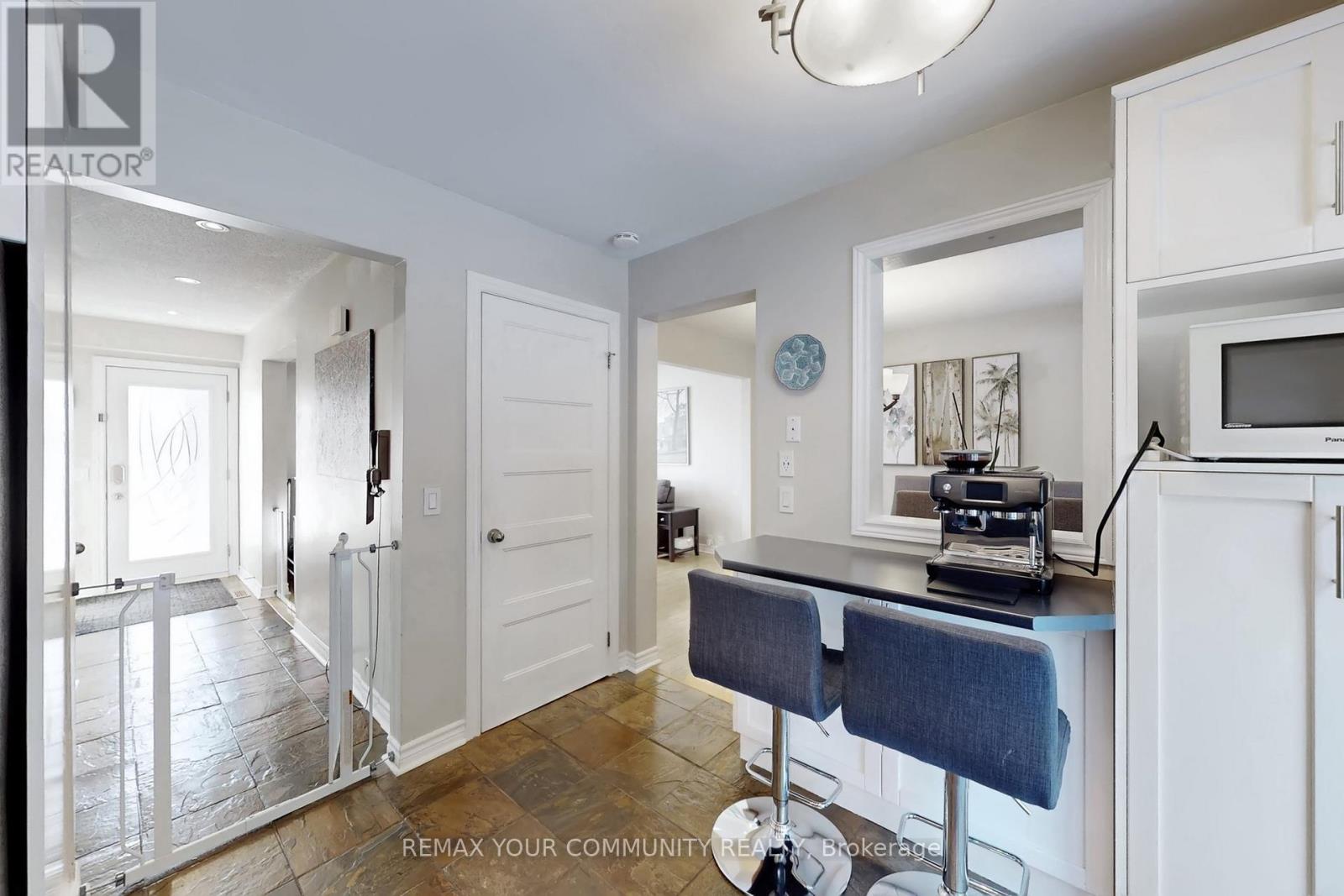 94 Rawling Crescent, Brampton, Ontario  L6Z 1N8 - Photo 15 - W12785568