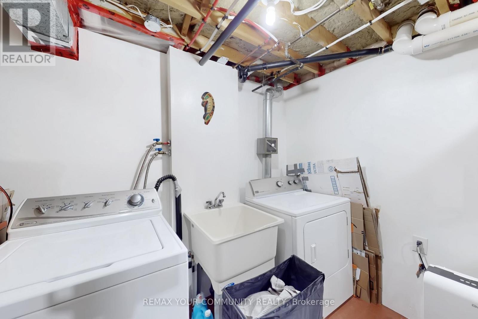 94 Rawling Crescent, Brampton, Ontario  L6Z 1N8 - Photo 37 - W12785568