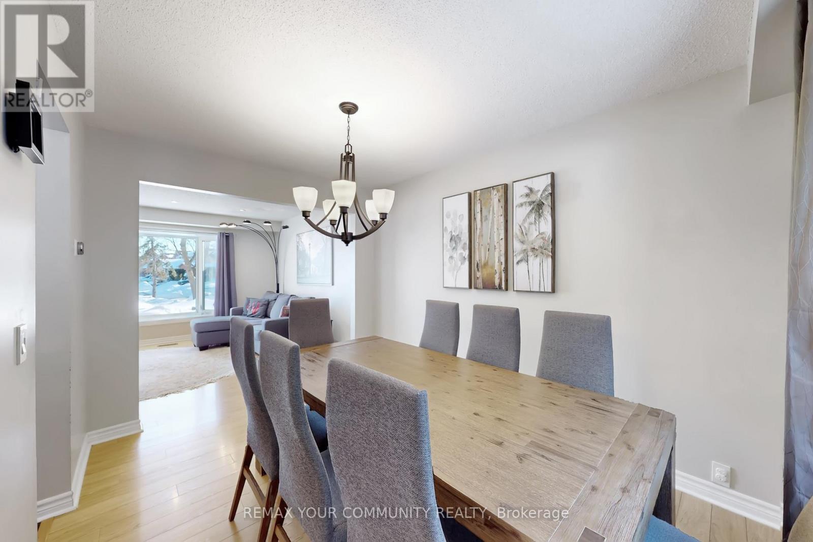 94 Rawling Crescent, Brampton, Ontario  L6Z 1N8 - Photo 8 - W12785568