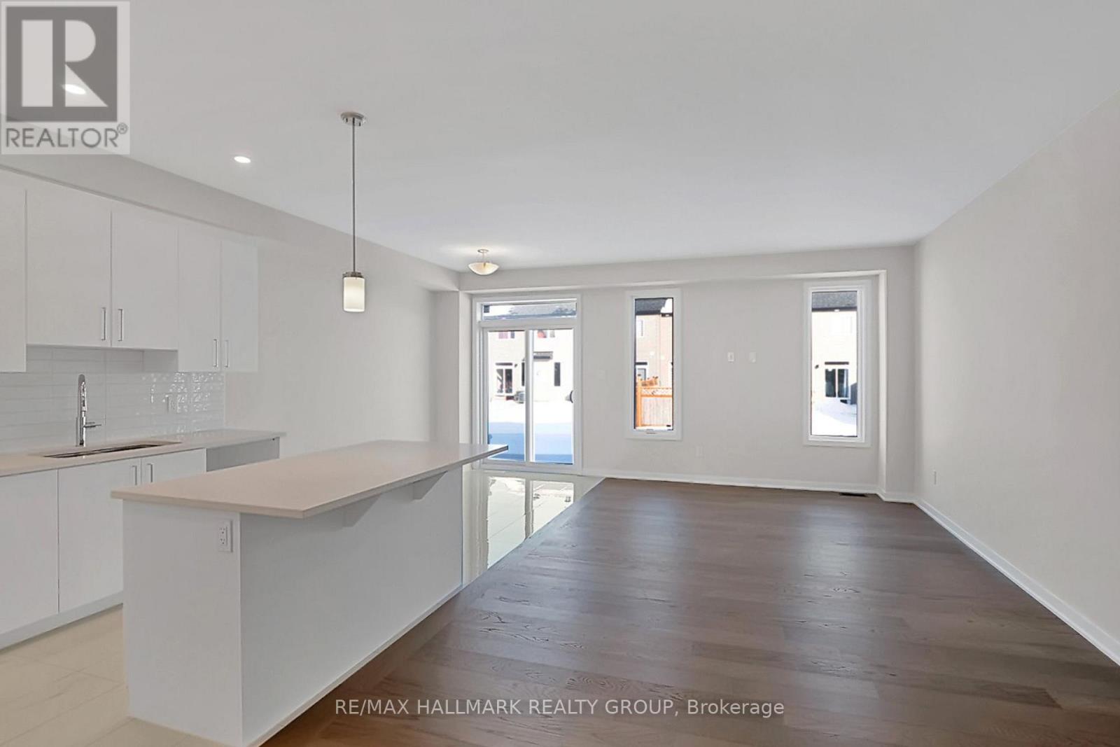 1922 Hawker Private, Ottawa, Ontario K0A 1L0 - Photo 6 - X12788298