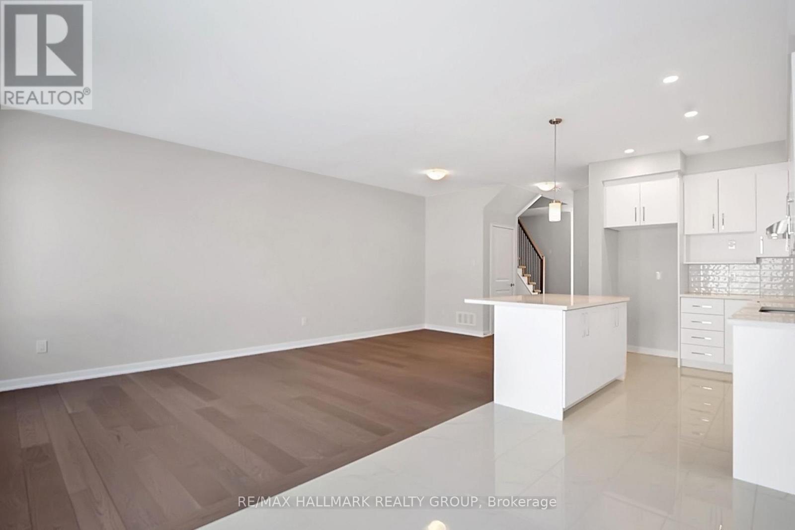 1924 Hawker Private, Ottawa, Ontario K0A 1L0 - Photo 5 - X12788300