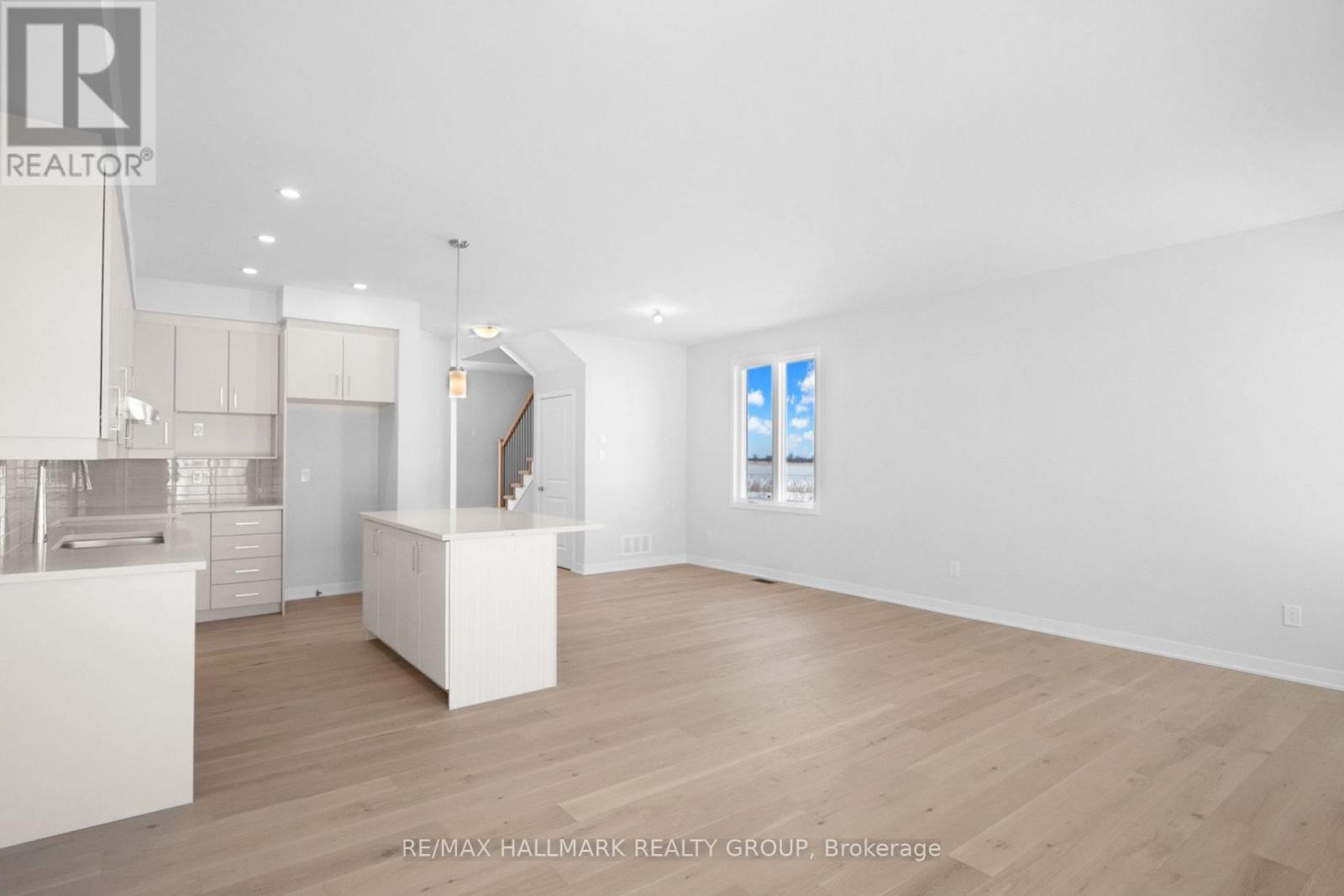 1944 Hawker Private, Ottawa, Ontario  K2M 0M5 - Photo 6 - X12788314