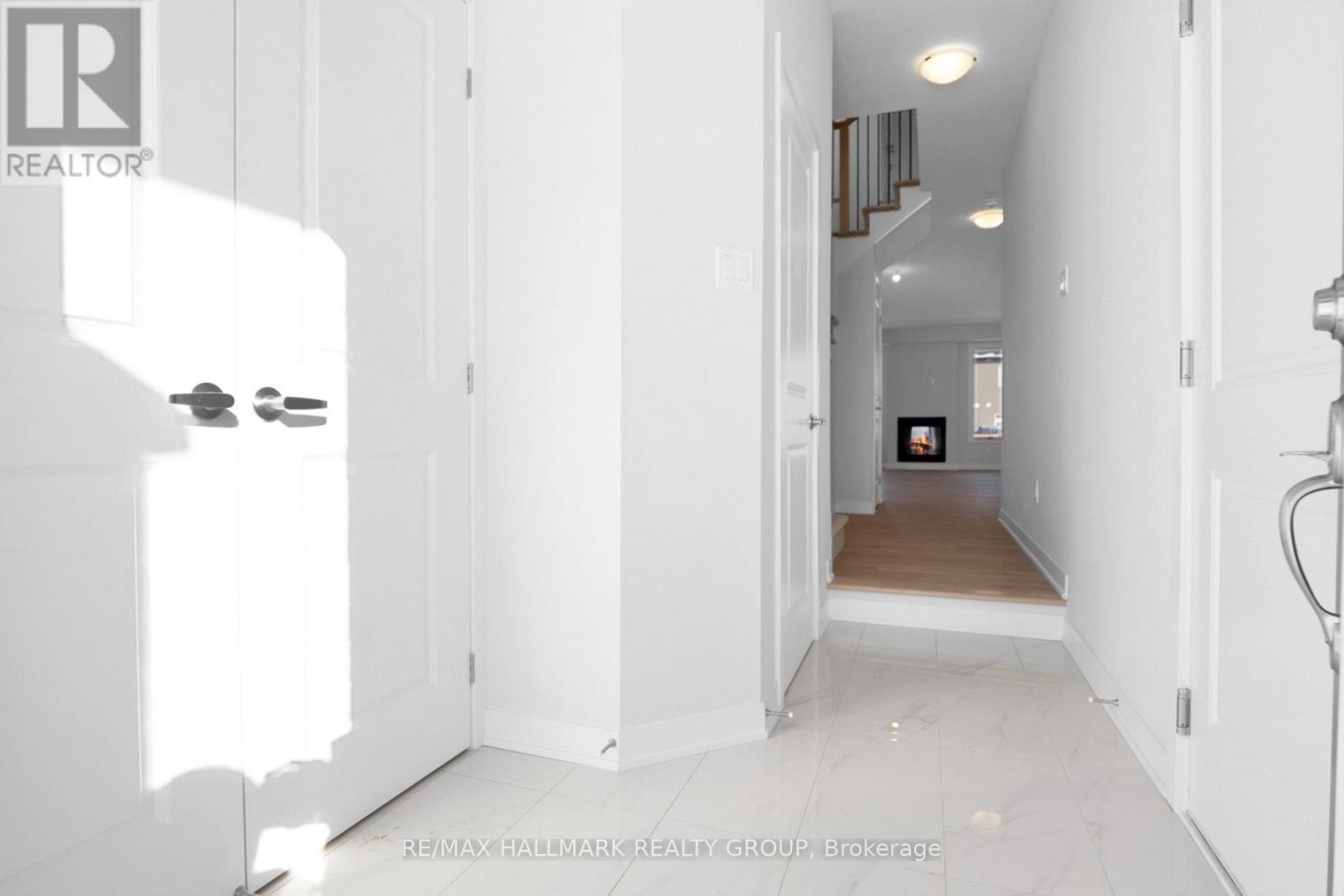 1944 Hawker Private, Ottawa, Ontario  K2M 0M5 - Photo 8 - X12788314