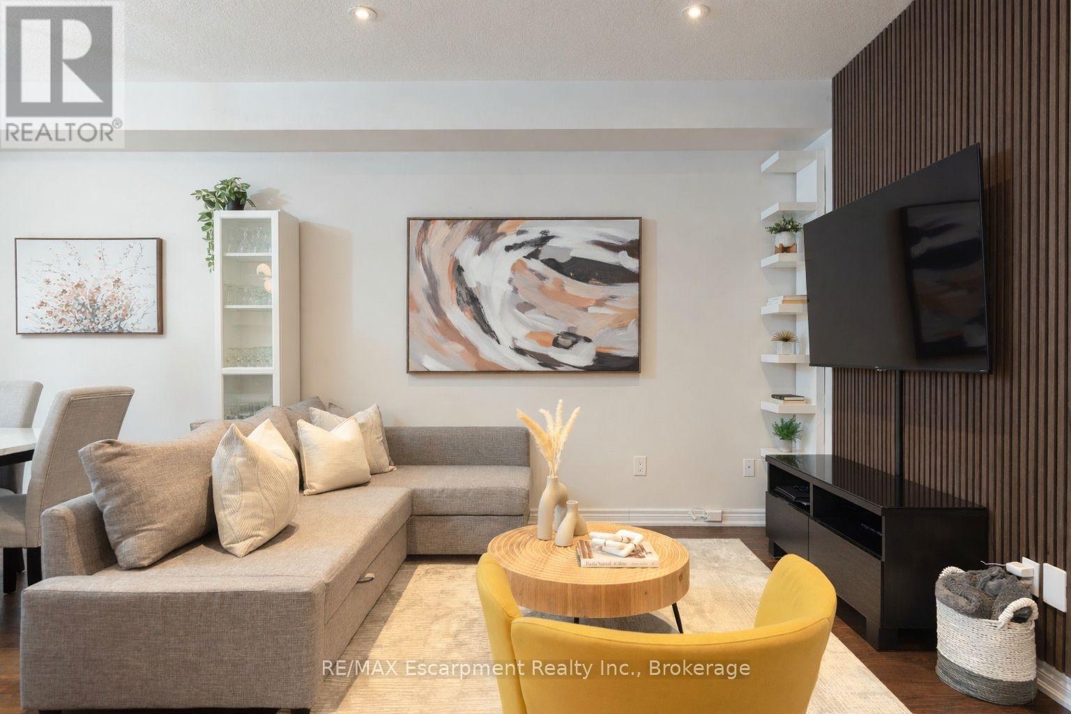 31 Pinot Crescent, Hamilton, Ontario  L8E 0J8 - Photo 8 - X12788256