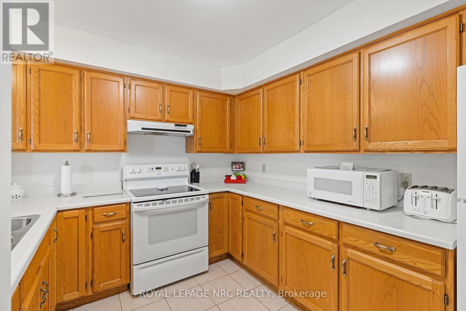 202 - 433 Linwell Road, St. Catharines, Ontario  L2M 2P5 - Photo 16 - X12788252