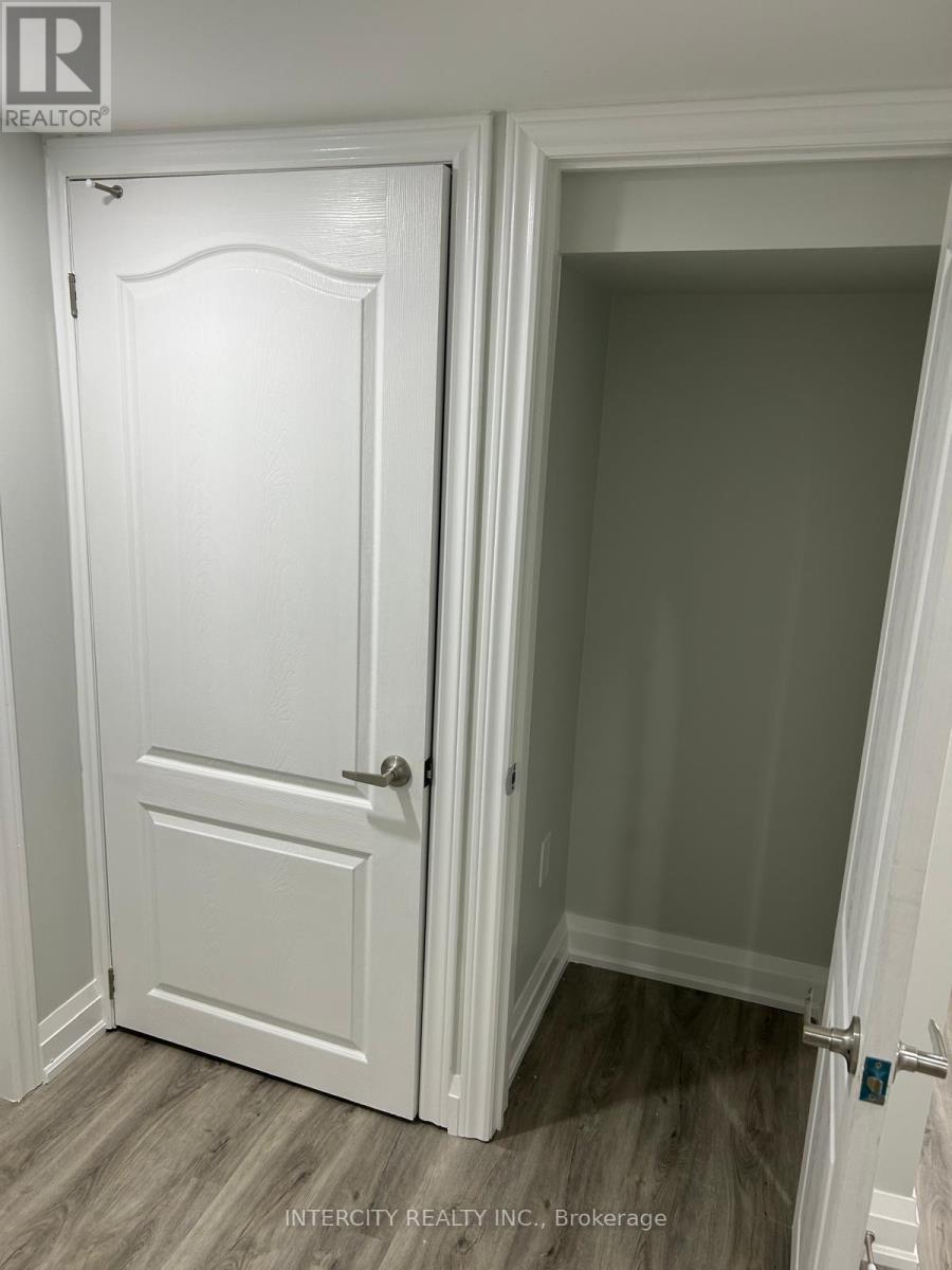 299 Fleetwood Drive, Oshawa, Ontario  L1K 3E8 - Photo 15 - E12787458