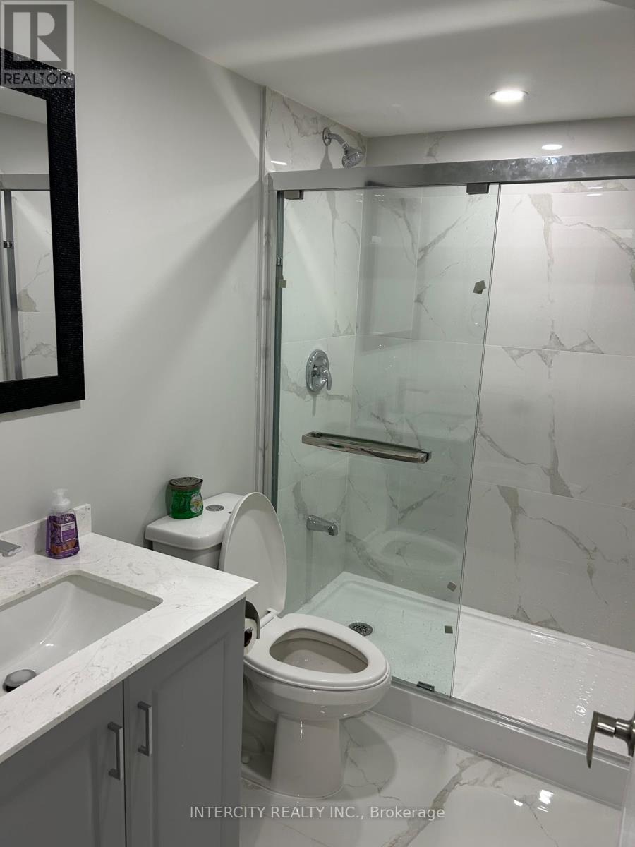 299 Fleetwood Drive, Oshawa, Ontario  L1K 3E8 - Photo 11 - E12787458