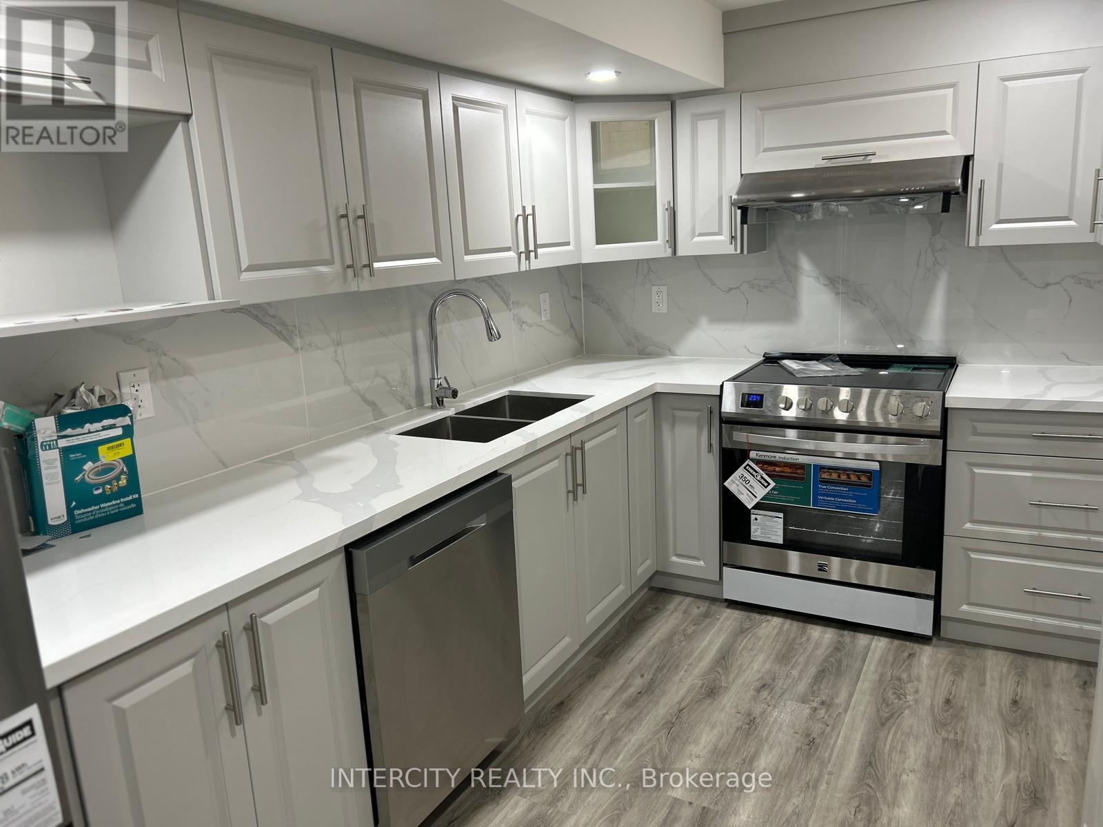 299 Fleetwood Drive, Oshawa, Ontario  L1K 3E8 - Photo 6 - E12787458