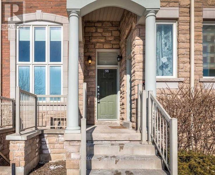 98 Comely Way, Markham, Ontario  L3R 2L8 - Photo 1 - N12785072