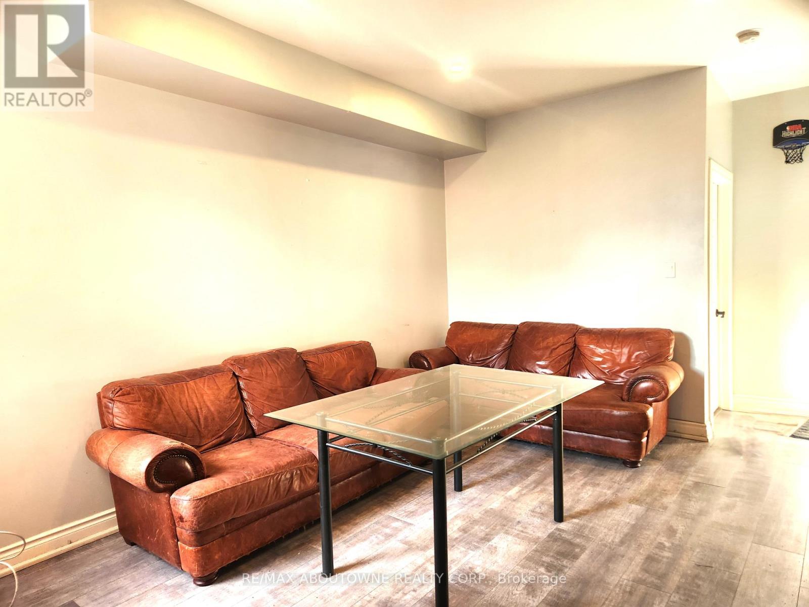 2 - 498 Main Street E, Hamilton, Ontario  L8N 1K7 - Photo 4 - X12746218