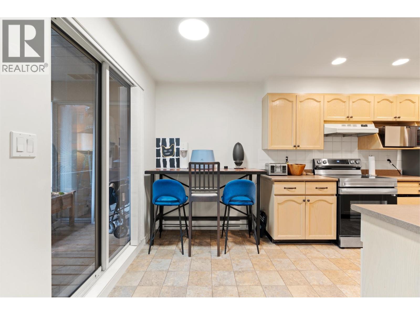 107b 1210 Quayside Drive, New Westminster, British Columbia  V3M 6H1 - Photo 11 - R3089863