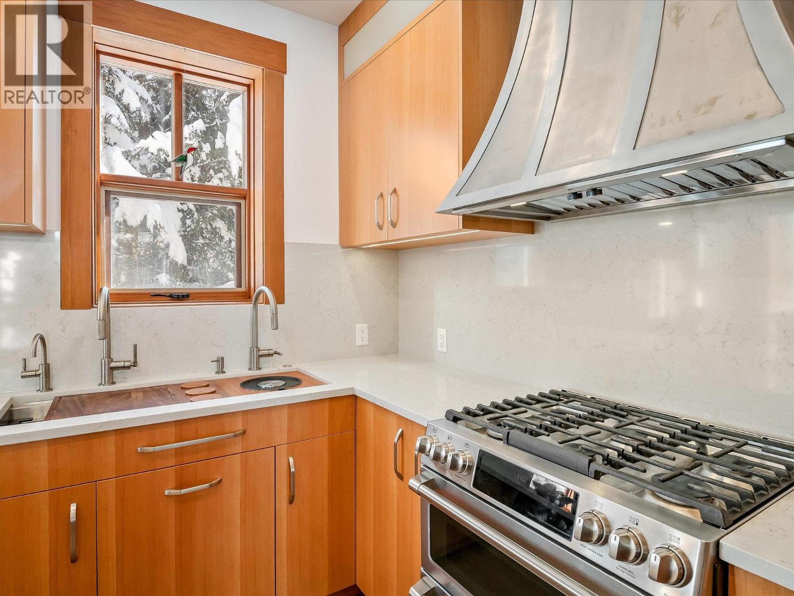 23 2324 Taluswood Place, Whistler, British Columbia  V8E 0R1 - Photo 10 - R3089866