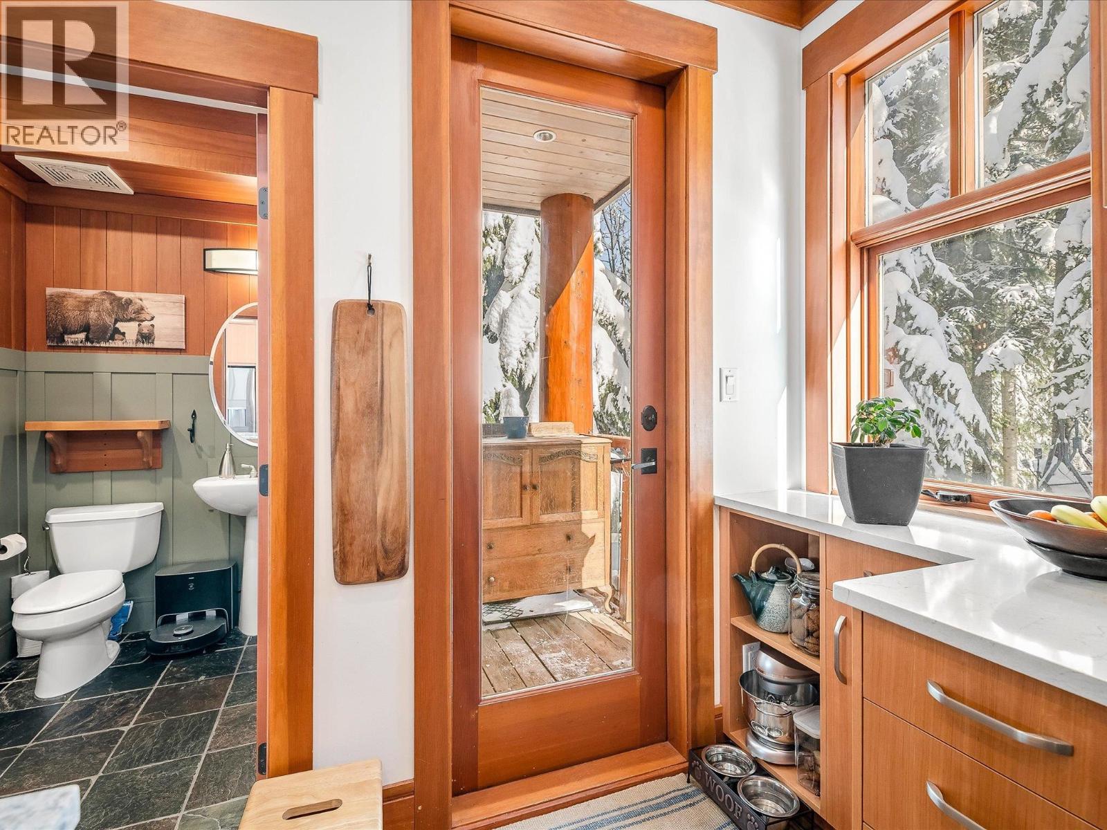 23 2324 Taluswood Place, Whistler, British Columbia  V8E 0R1 - Photo 12 - R3089866