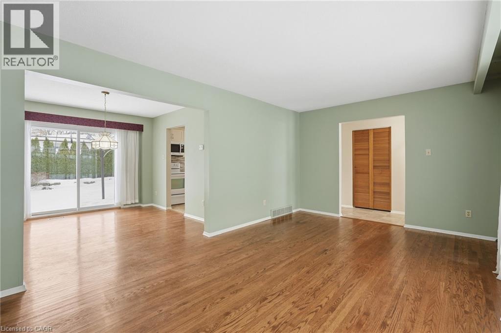 8 Sanctuary Drive, Dundas, Ontario  L9H 3Y8 - Photo 10 - 40805050