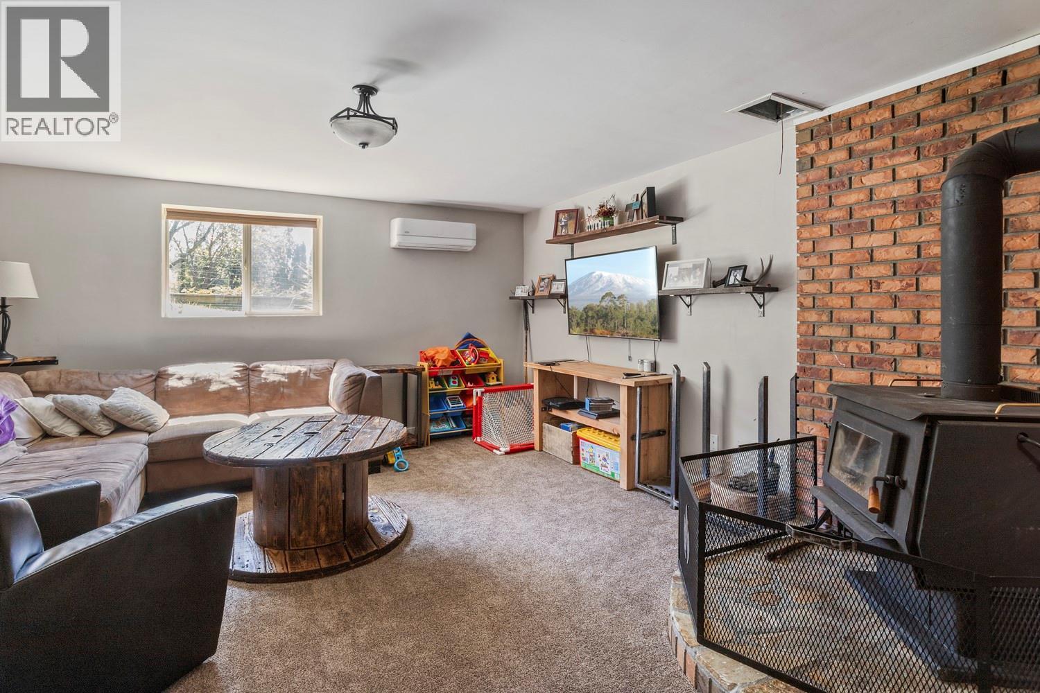 4421 3a Highway, Wynndel, British Columbia  V0B 2N1 - Photo 8 - 10375861